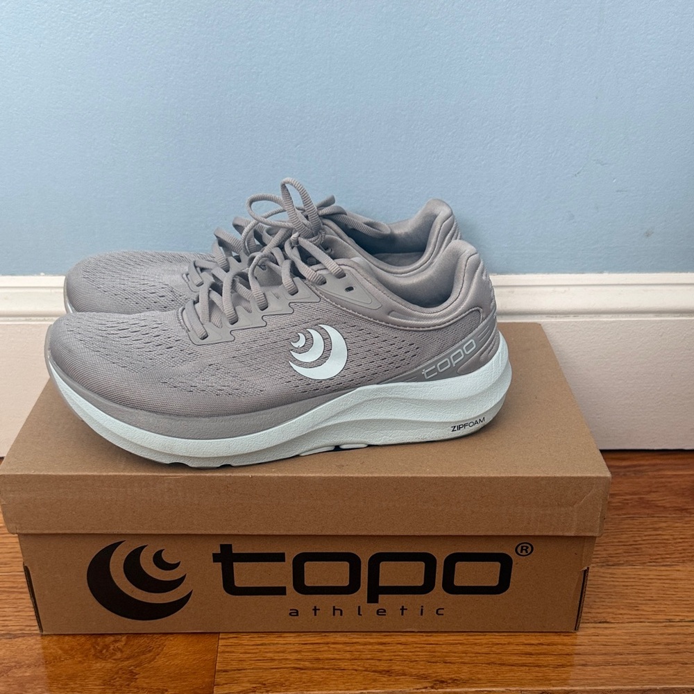 Topo Athletic Women's Gray Running Shoes